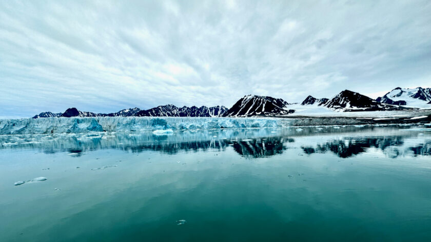 Amazing picture of the glacier