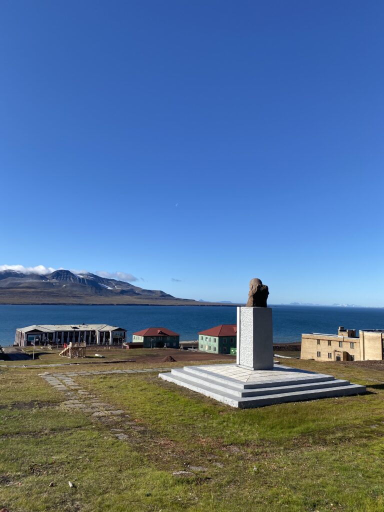 Lenin statues looking over Barentsburg